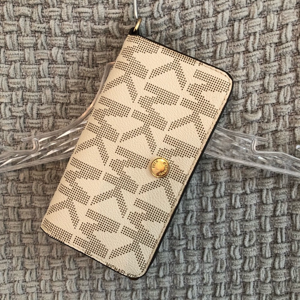 Michael Kors wallet